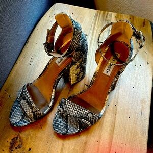 Steve Madden gorgeous shoes👡